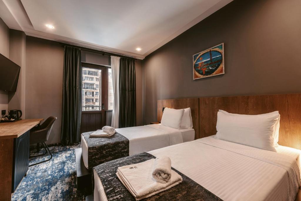Hotel Sympatia Тбилиси Екстериор снимка