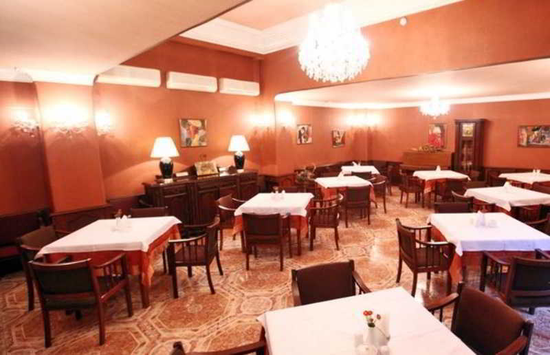 Hotel Sympatia Тбилиси Екстериор снимка