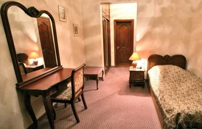 Hotel Sympatia Тбилиси Екстериор снимка