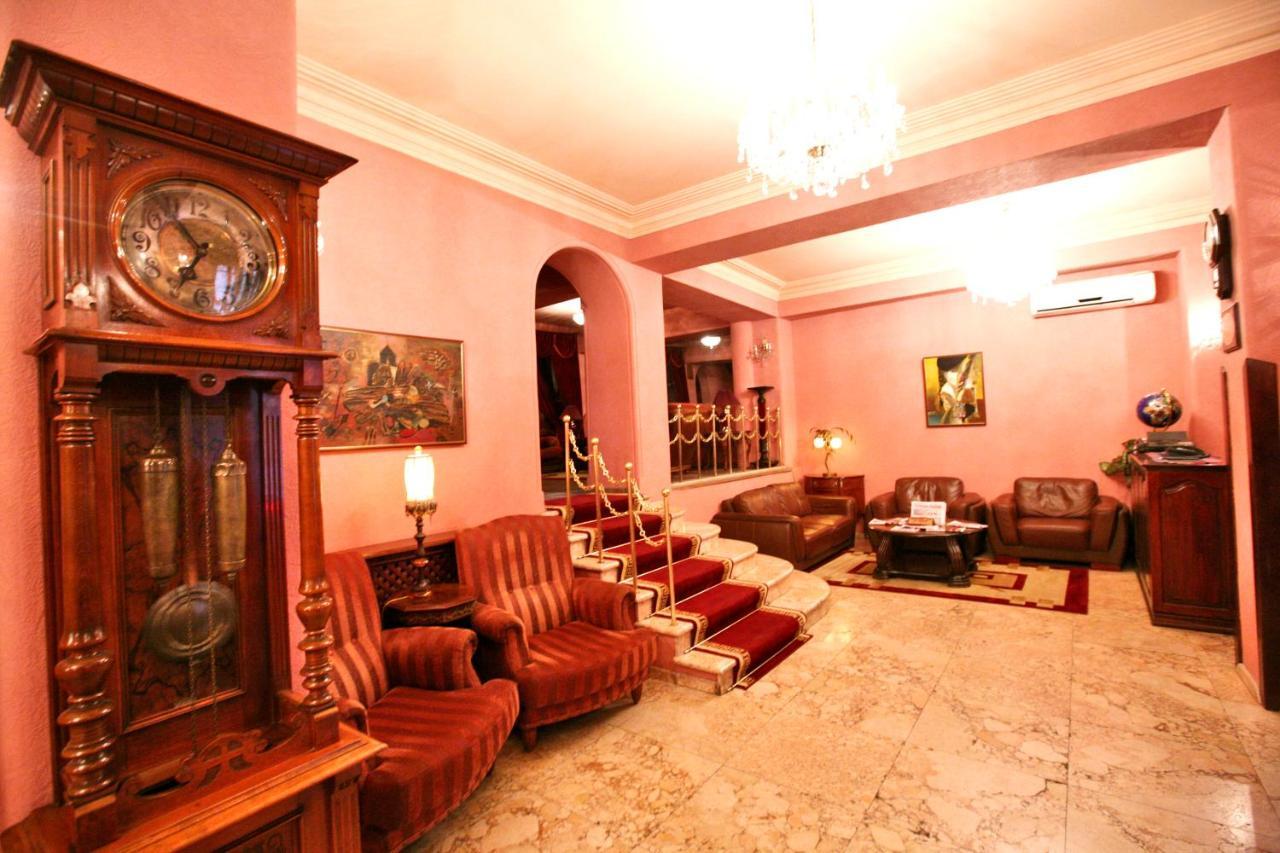Hotel Sympatia Тбилиси Екстериор снимка